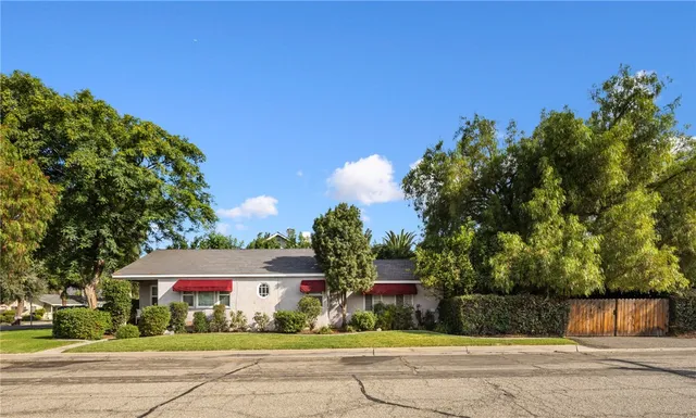 $749,000 | 324 South Minnesota Avenue, Glendora, CA 91741