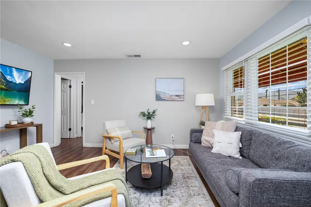 $749,000 | 324 South Minnesota Avenue, Glendora, CA 91741