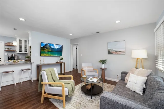 $749,000 | 324 South Minnesota Avenue, Glendora, CA 91741