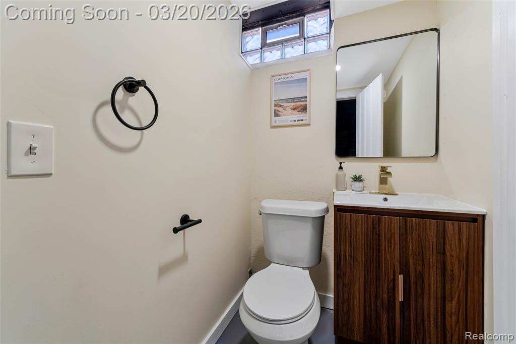17220 West 13 Mile Road Beverly Hills, MI 48025 - Photo 26 of 35
