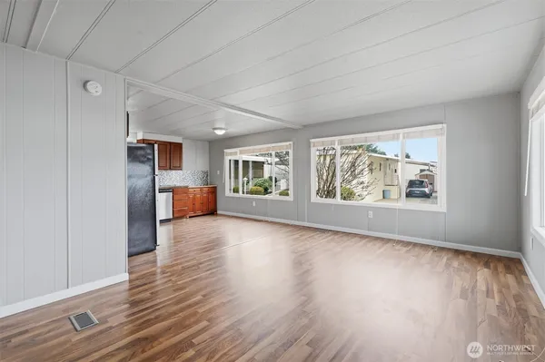 $77,950 | 1415 84th Street Southeast, Unit 46, Everett, WA 98208