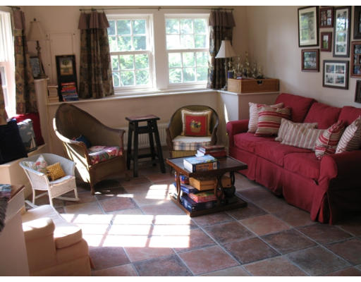 103 Riverview Road Gloucester, MA 01930 - Photo 11 of 14 Gallery Image 11