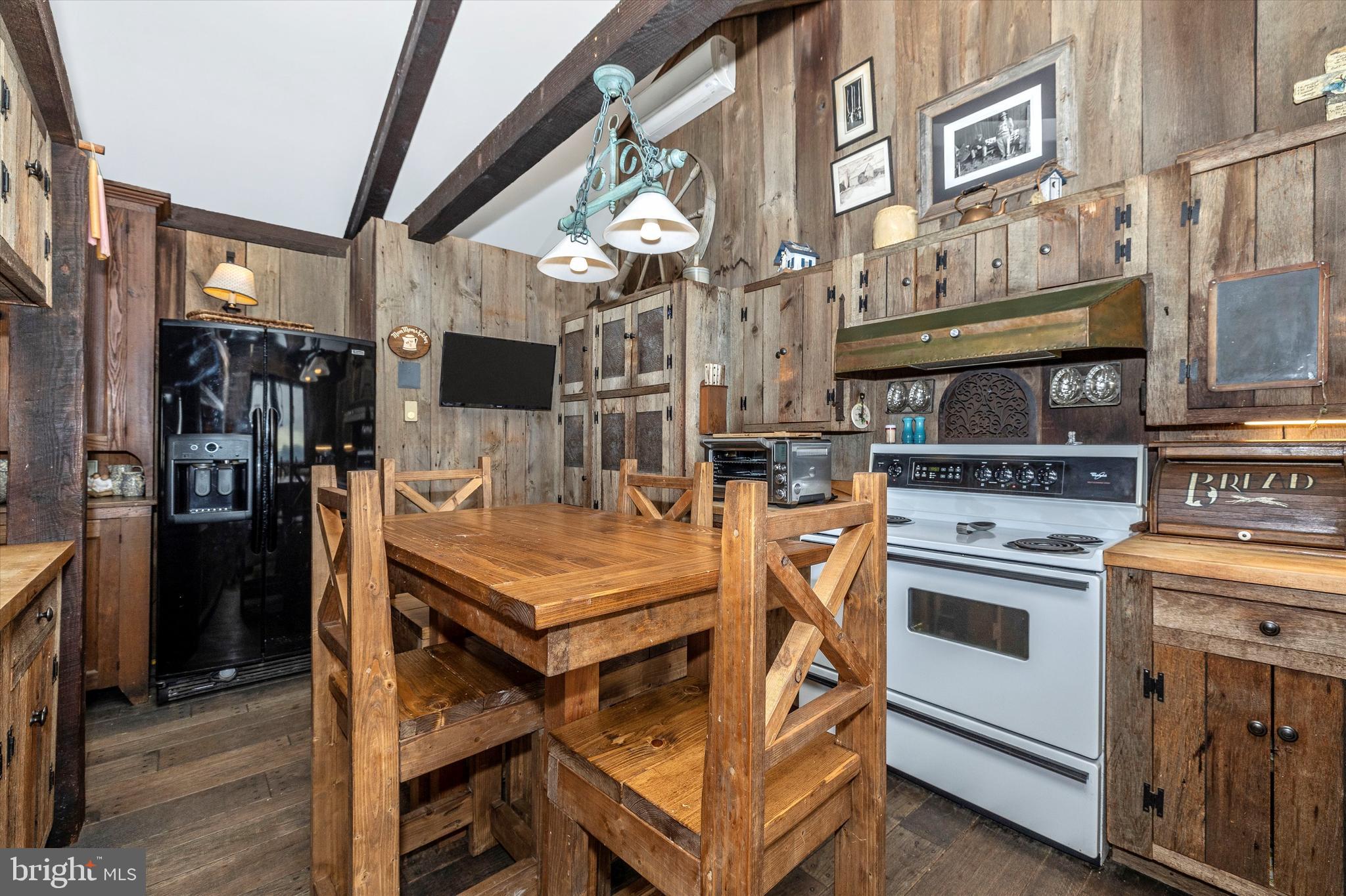 9303 Frostown Road Middletown, MD 21769 - Photo 13 of 63