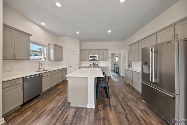 $3,200 | 1343 Rustic Pine Drive, Baton Rouge, LA 70820