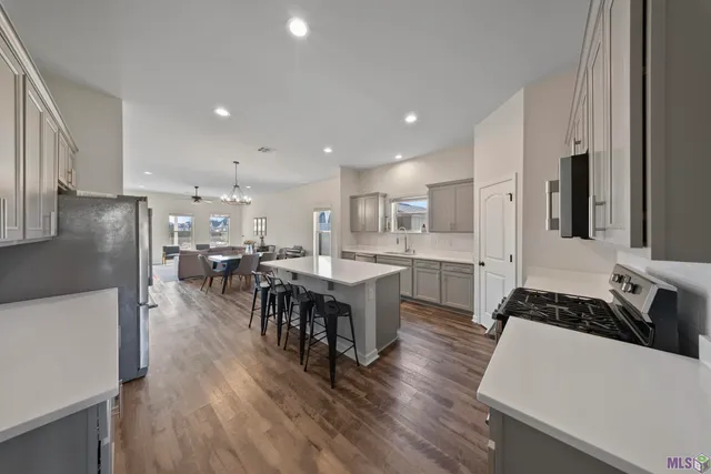 $3,200 | 1343 Rustic Pine Drive, Baton Rouge, LA 70820