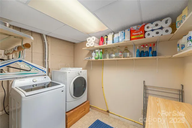 $599,000 | 17 Red Oak Lane, Alexander, NC 28701