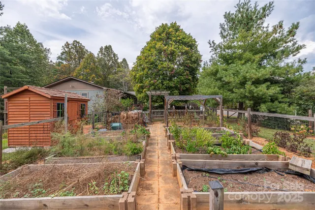 $599,000 | 17 Red Oak Lane, Alexander, NC 28701