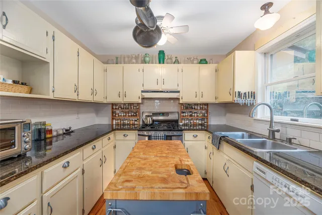 $599,000 | 17 Red Oak Lane, Alexander, NC 28701