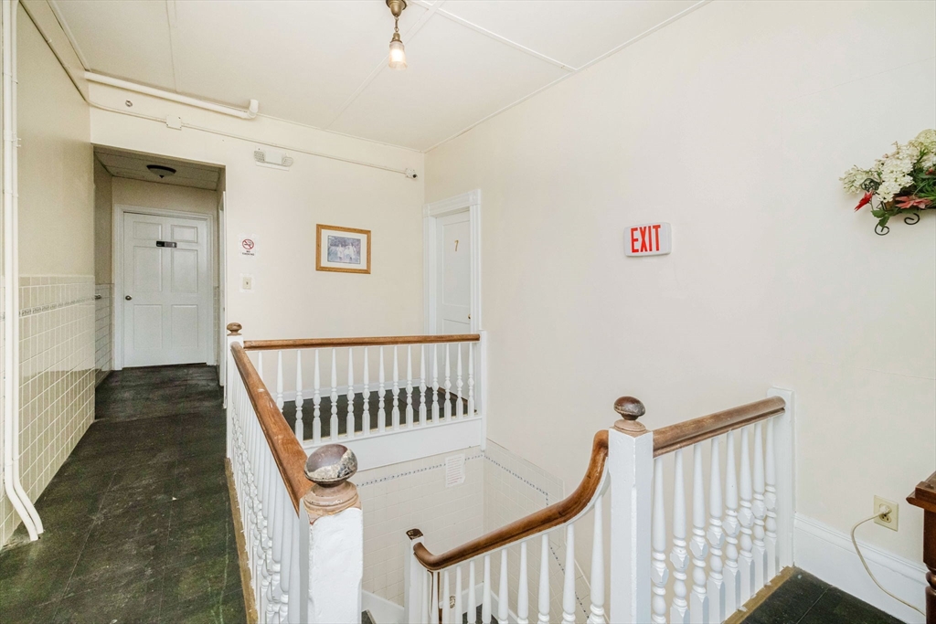 517 South Main Street Fall River, MA 02721 - Photo 20 of 34