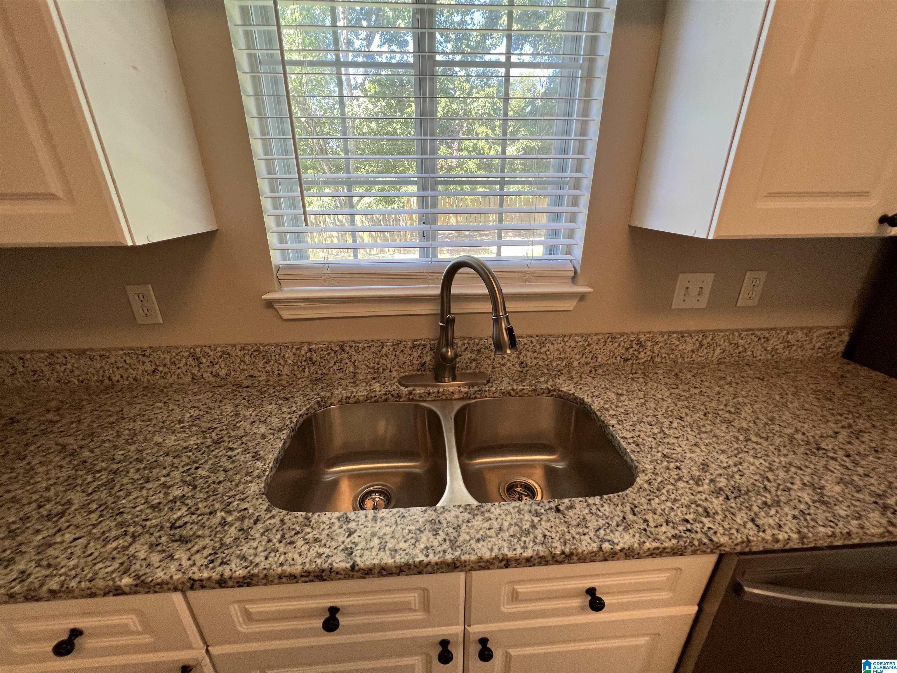69 Winterhaven Drive Alabaster, AL 35007 - Photo 17 of 38