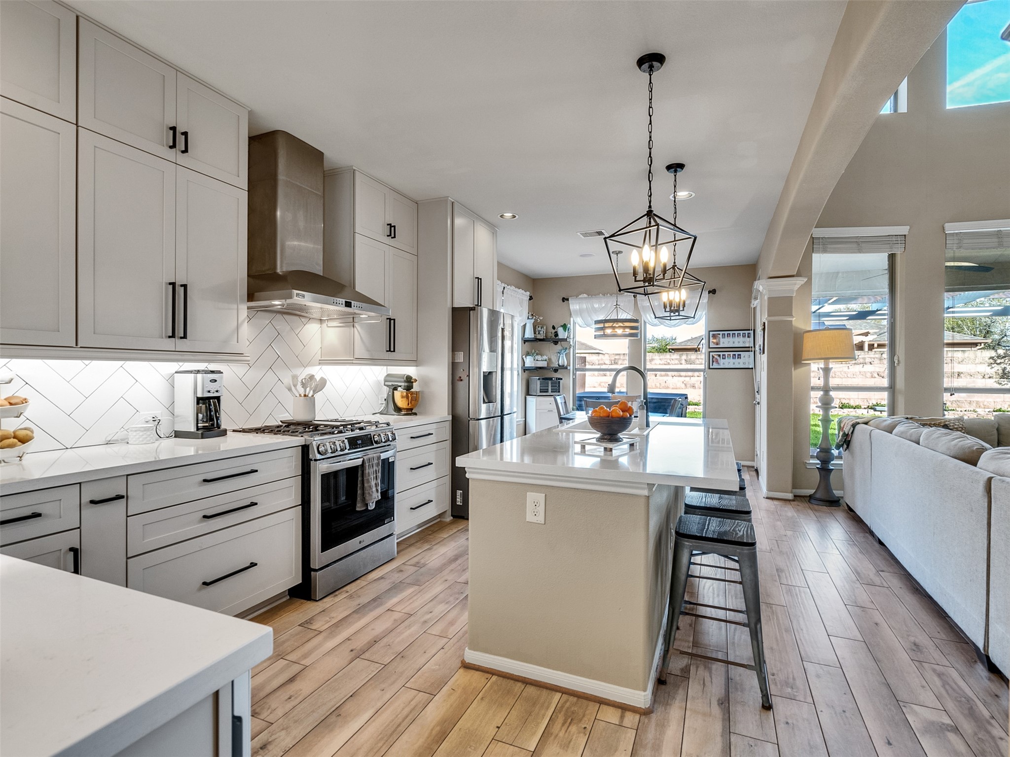 9602 Emerald Lakes Drive Rosharon, TX 77583 - Photo 9 of 33