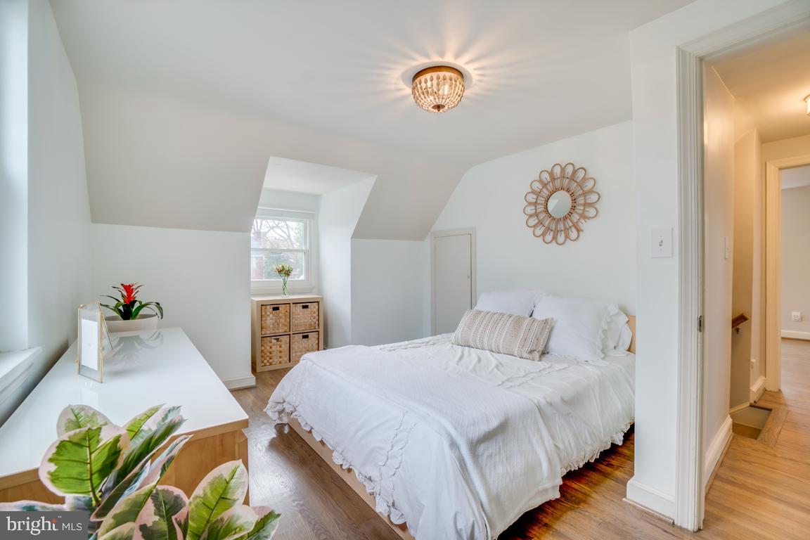 1215 West Braddock Road Alexandria, VA 22302 - Photo 13 of 36