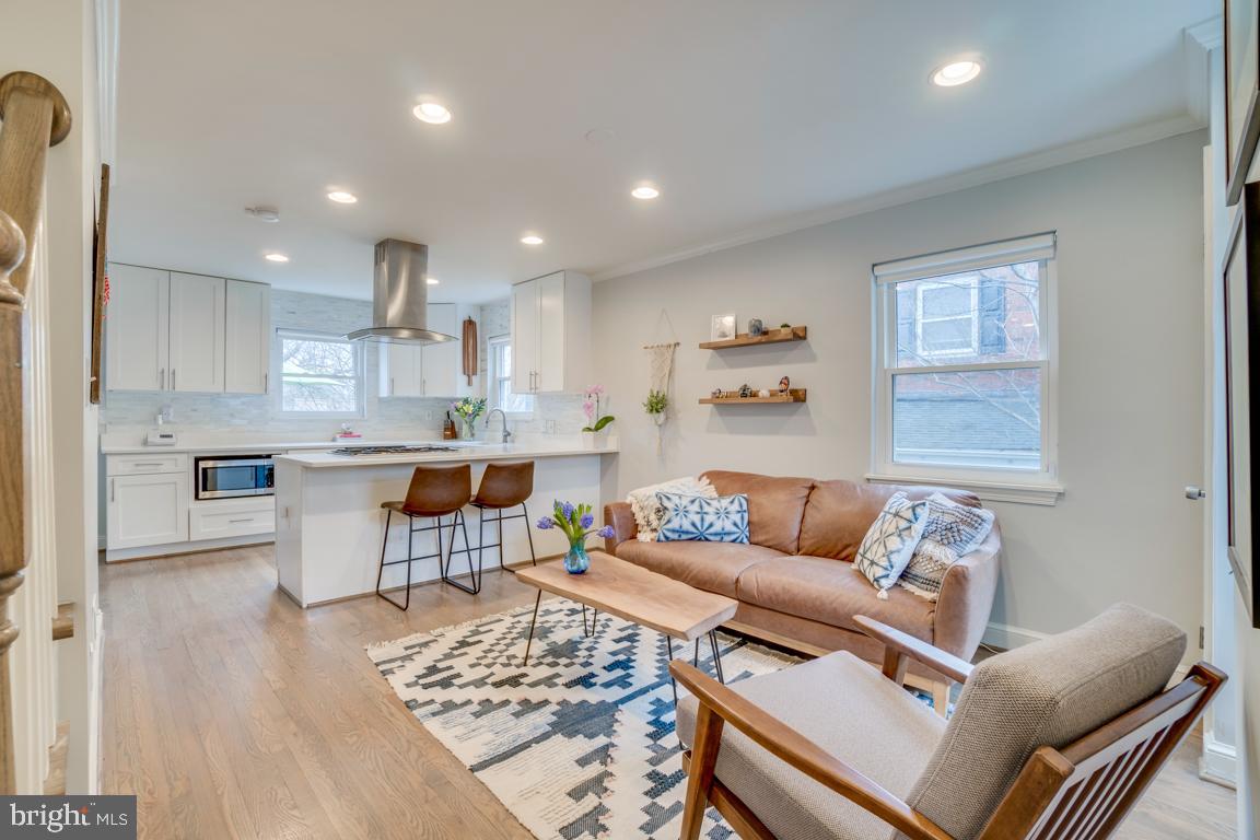 1215 West Braddock Road Alexandria, VA 22302 - Photo 4 of 36