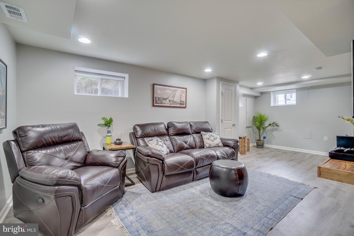 1215 West Braddock Road Alexandria, VA 22302 - Photo 10 of 36