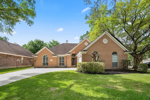 $2,500 | 9631 Bavaria Drive, Houston, TX 77070