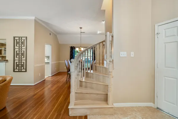 $2,500 | 9631 Bavaria Drive, Houston, TX 77070