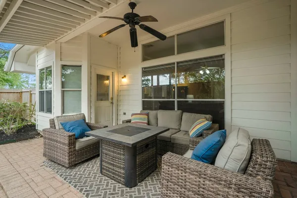 $2,500 | 9631 Bavaria Drive, Houston, TX 77070