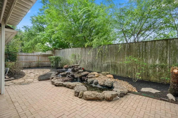 $2,500 | 9631 Bavaria Drive, Houston, TX 77070