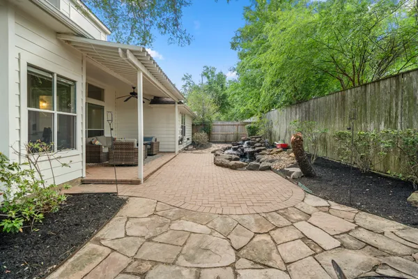 $2,500 | 9631 Bavaria Drive, Houston, TX 77070