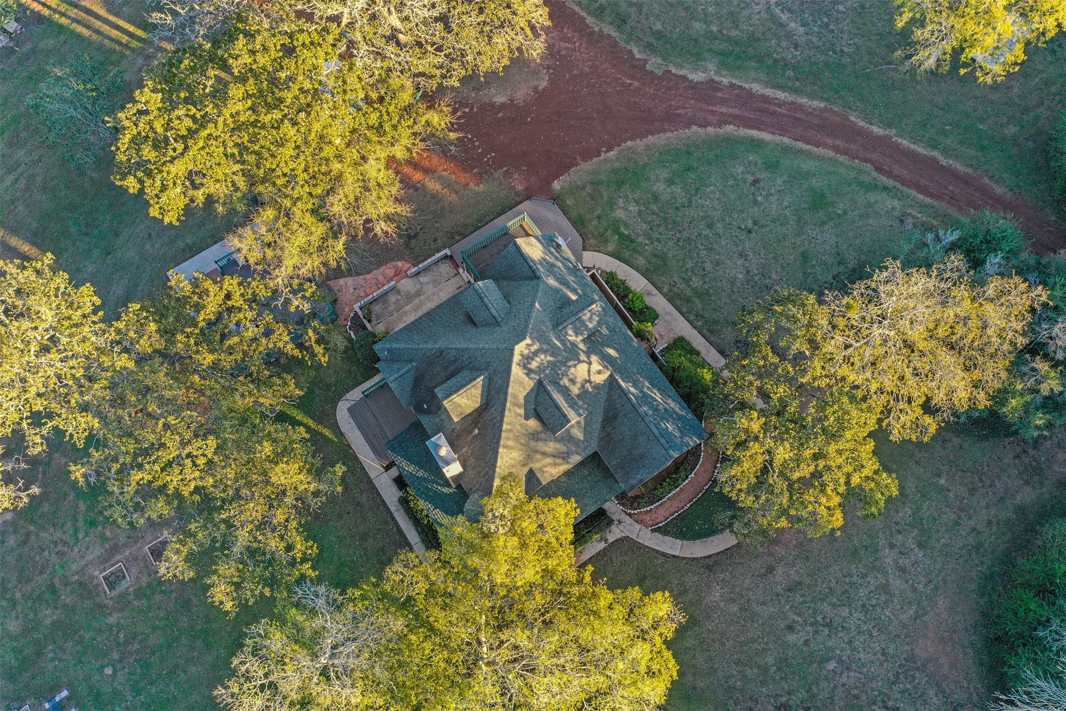 25948 Nelson Road Hempstead, TX 77445 - Photo 33 of 50 a backyard of a house with lots of green space