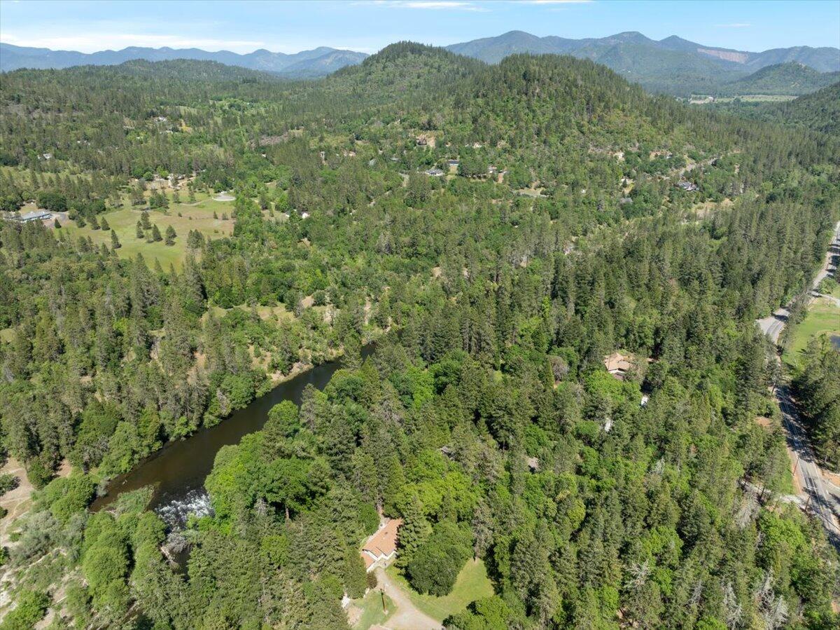 2800 Fish Hatchery Road Grants Pass, OR 97527 - Photo 35 of 42 Gallery Image 35