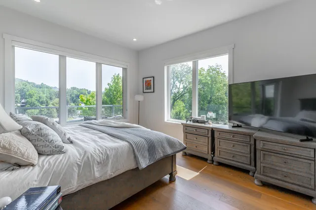 $515,000 | 411 Fairpoint Street, Unit 308, Chattanooga, TN 37405