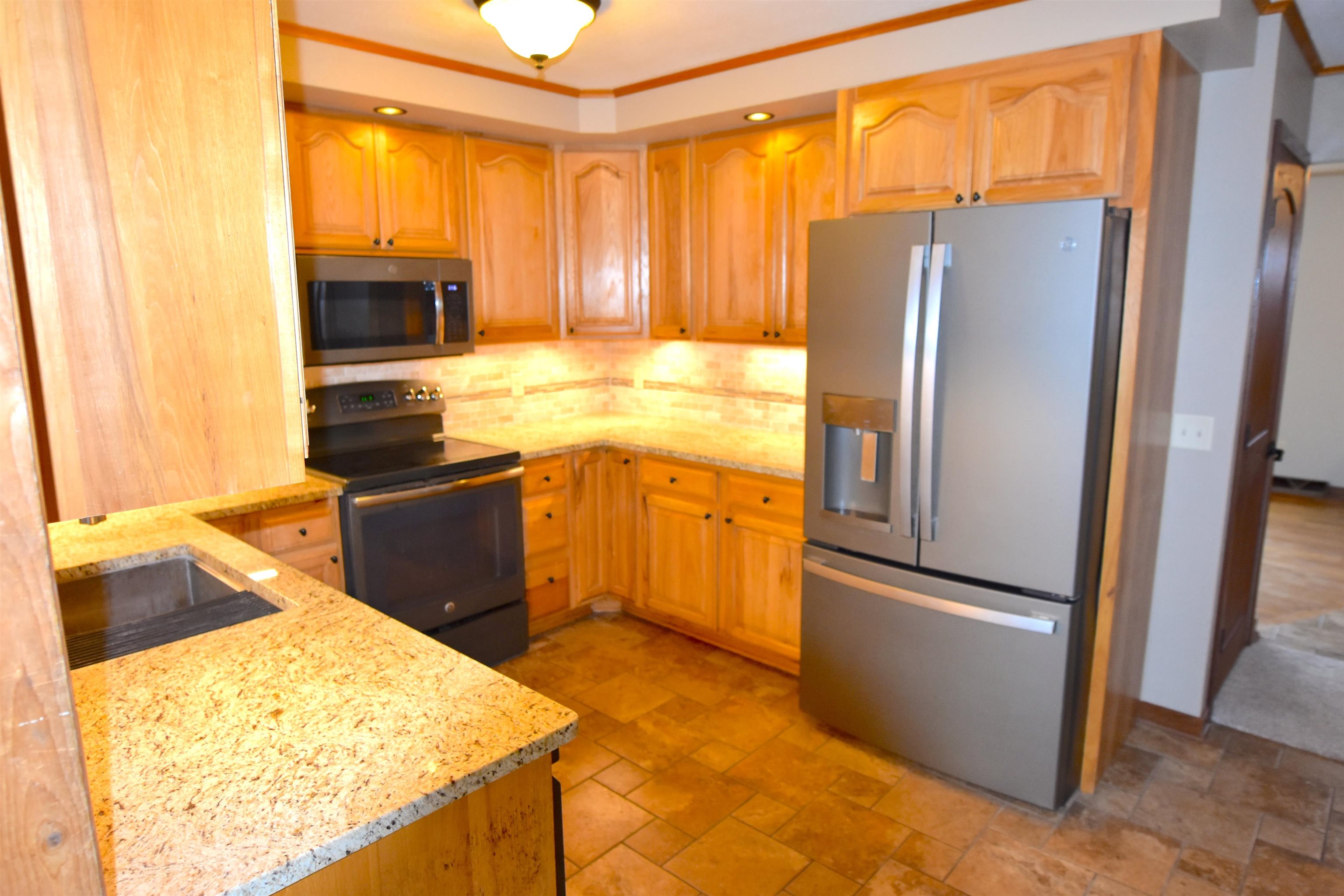 3717 Token Road DeForest, WI 53532 - Photo 9 of 41