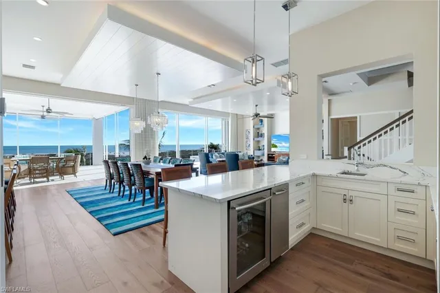 $6,995,000 | 8180 Estero Boulevard, Fort Myers Beach, FL 33931
