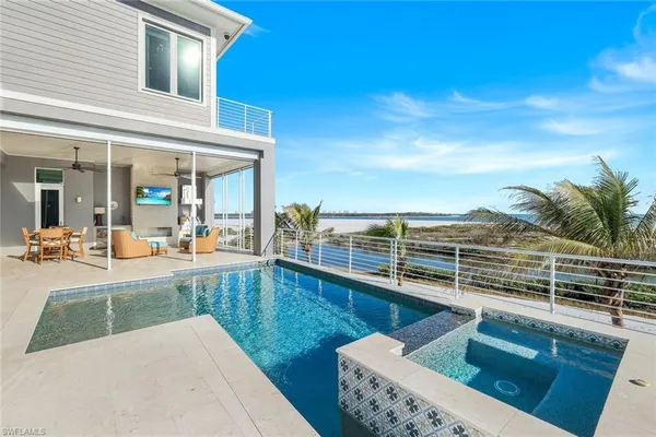 $6,850,000 | 8180 Estero Boulevard, Fort Myers Beach, FL 33931