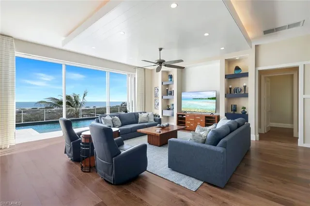 $6,995,000 | 8180 Estero Boulevard, Fort Myers Beach, FL 33931