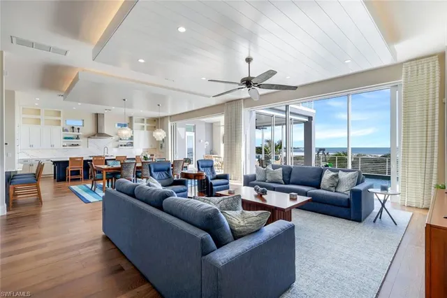 $6,995,000 | 8180 Estero Boulevard, Fort Myers Beach, FL 33931
