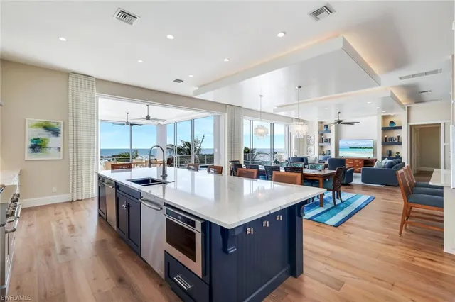$6,995,000 | 8180 Estero Boulevard, Fort Myers Beach, FL 33931