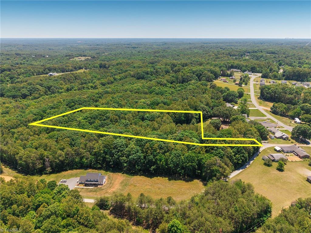 102 Hawks Road King, NC 27021 - Photo 4 of 22