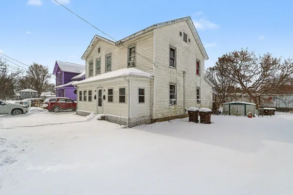 $59,900 | 717 North Eaton Street, Albion, MI 49224