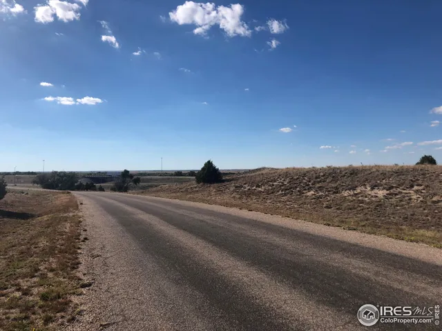 $210,000 | 32 County Road, Julesburg, CO 80737