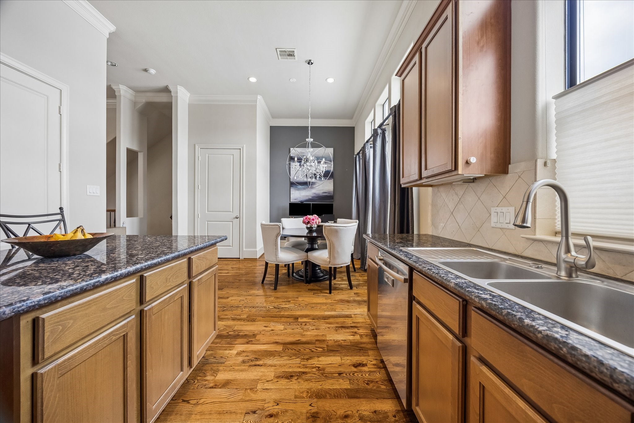 5708 Kansas Street, Unit B Houston, TX 77007 - Photo 9 of 20 Stainless steel appliances and under cabinet lighting