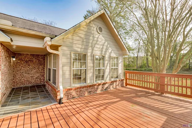 $310,000 | 7111 Village Charmant Drive, Unit 170, Baton Rouge, LA 70809