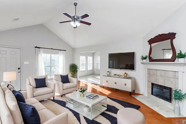 $310,000 | 7111 Village Charmant Drive, Unit 170, Baton Rouge, LA 70809