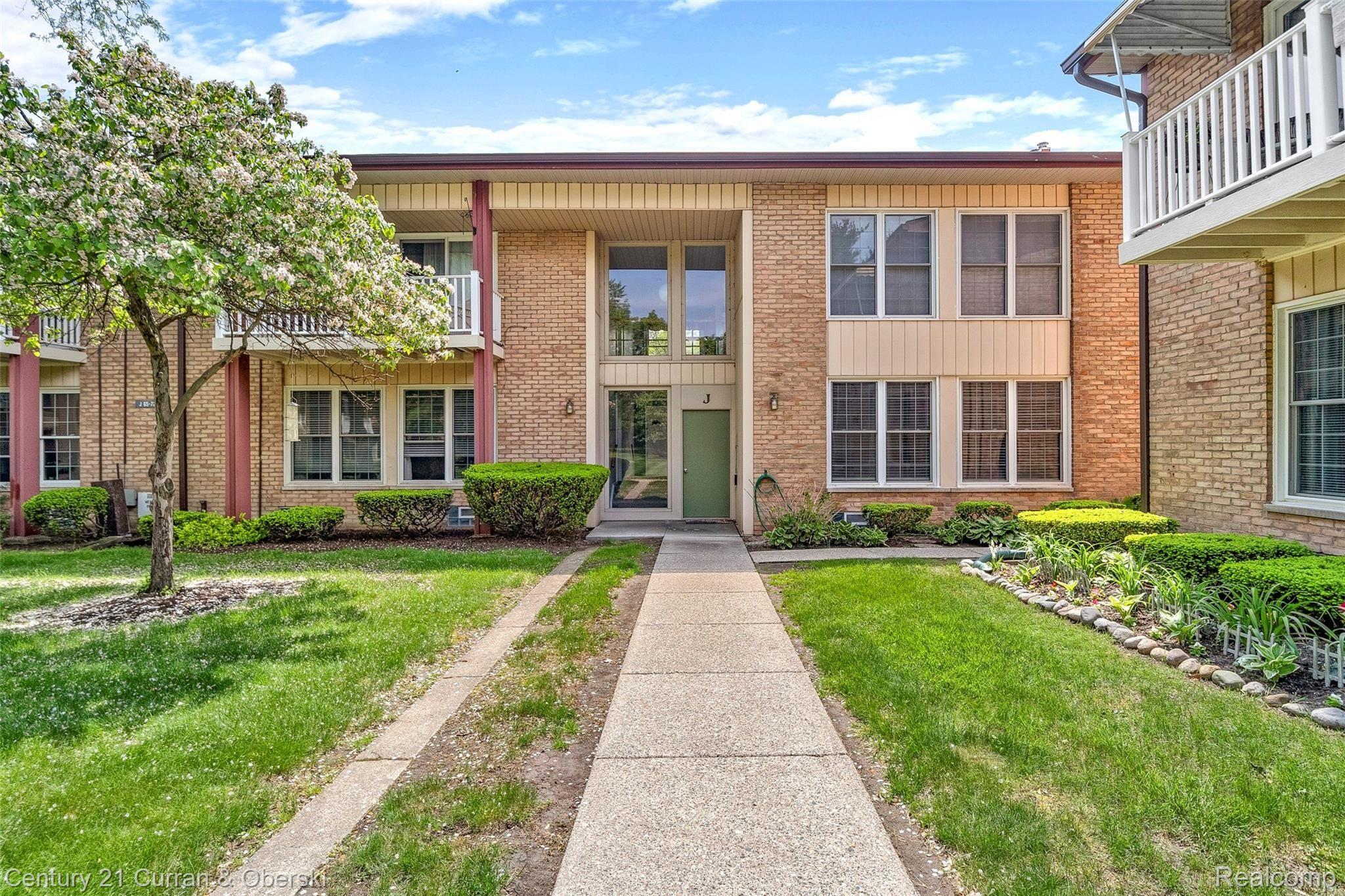 1199 South Sheldon Road, Unit 72 Plymouth, MI 48170 - Photo 31 of 37 31.jpg