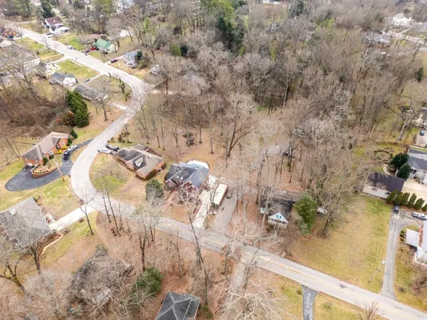 $559,999 | 545 Ridgecrest Drive, McMinnville, TN 37110