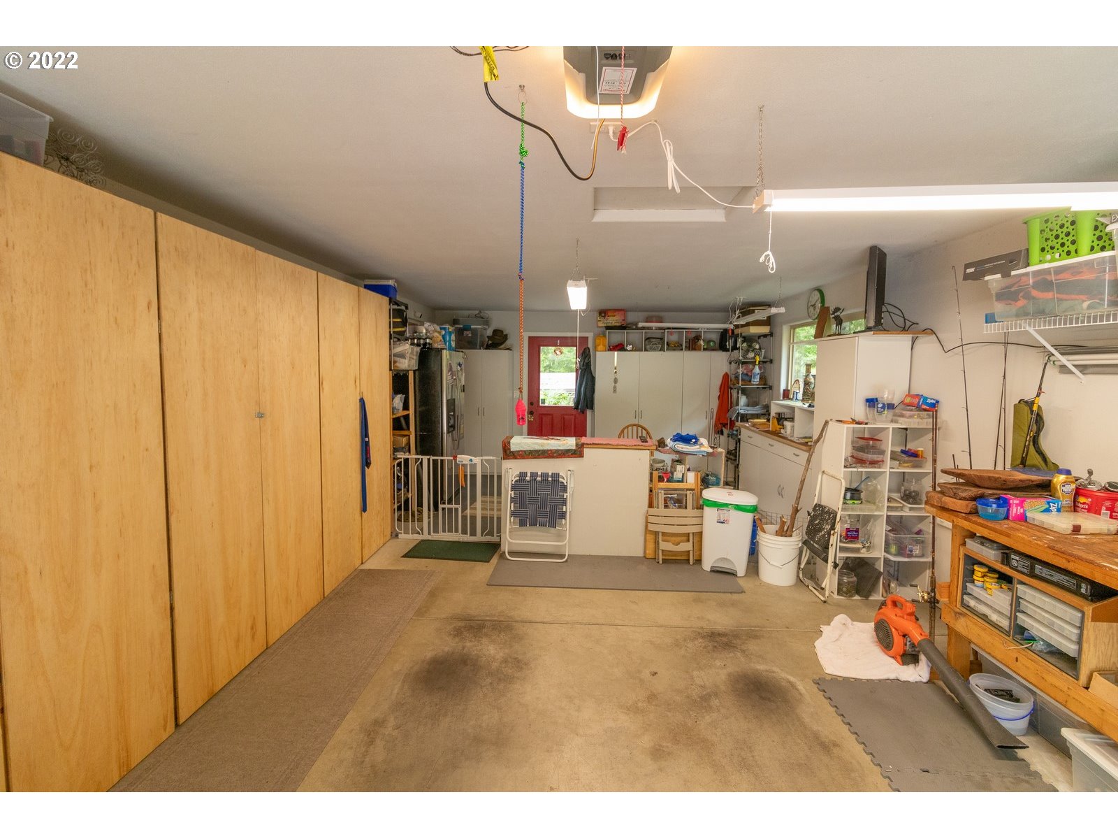 5732 Nicholson Road Florence, OR 97439 - Photo 22 of 31 a view of a living room