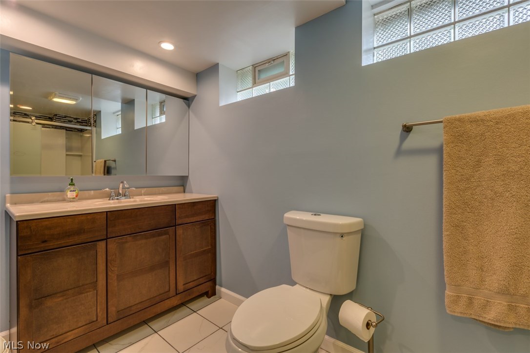 4409 Urban Road Cleveland, OH 44121 - Photo 18 of 28 Gallery Image 18