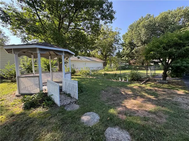 $149,900 | 208 West 19th Street, Pittsburg, KS 66762