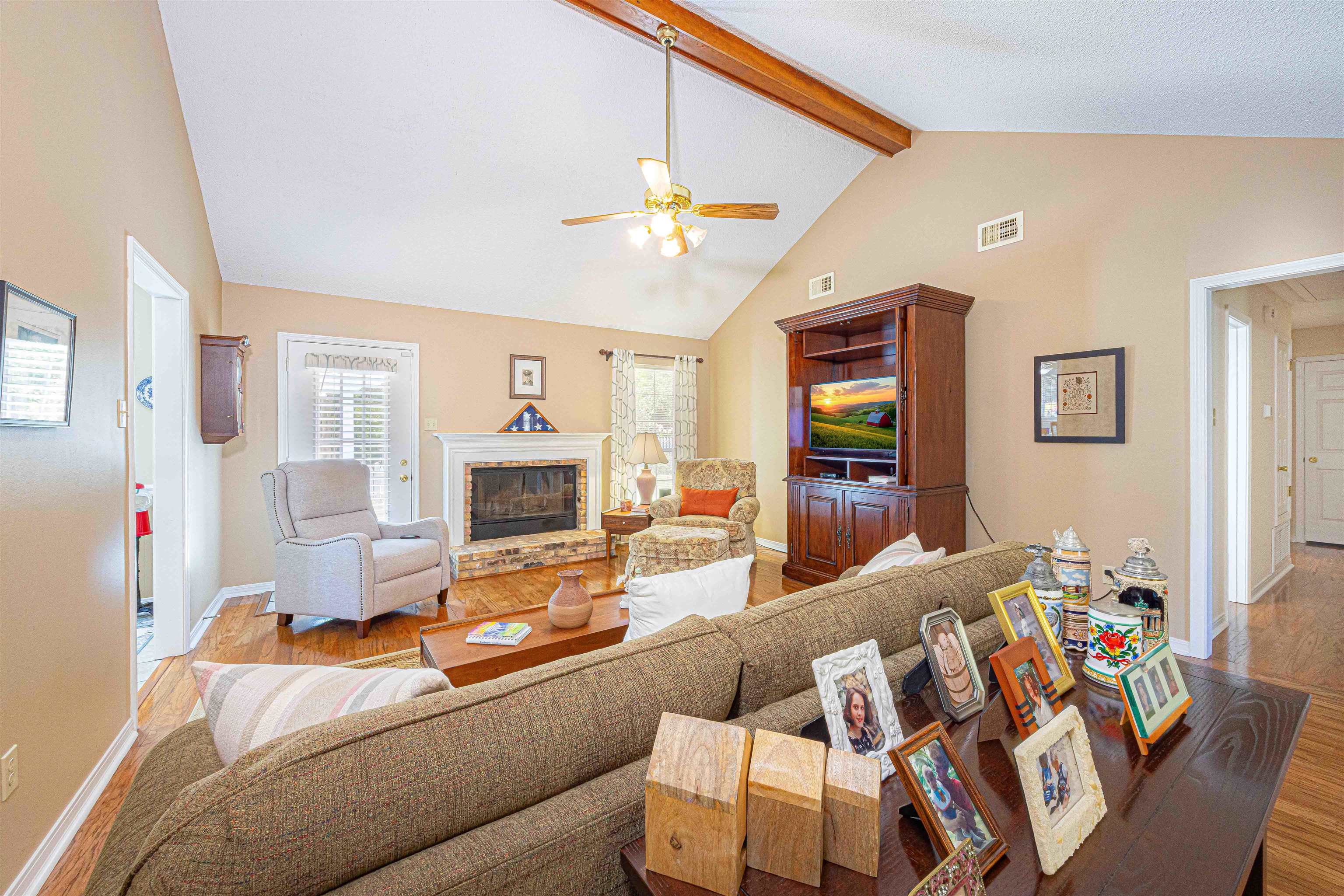 485 Ridgewood Drive Daphne, AL 36526 - Photo 11 of 38 Living Room