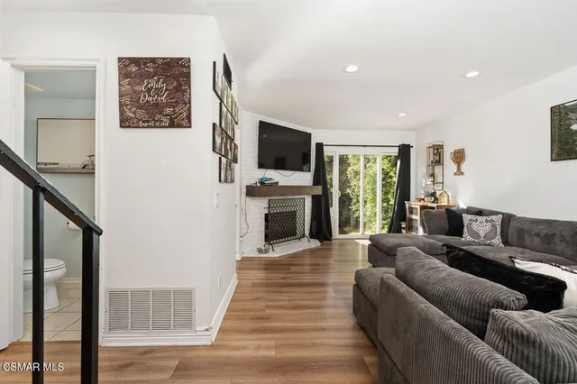 $665,000 | 15165 Marquette Street, Unit C, Moorpark, CA 93021