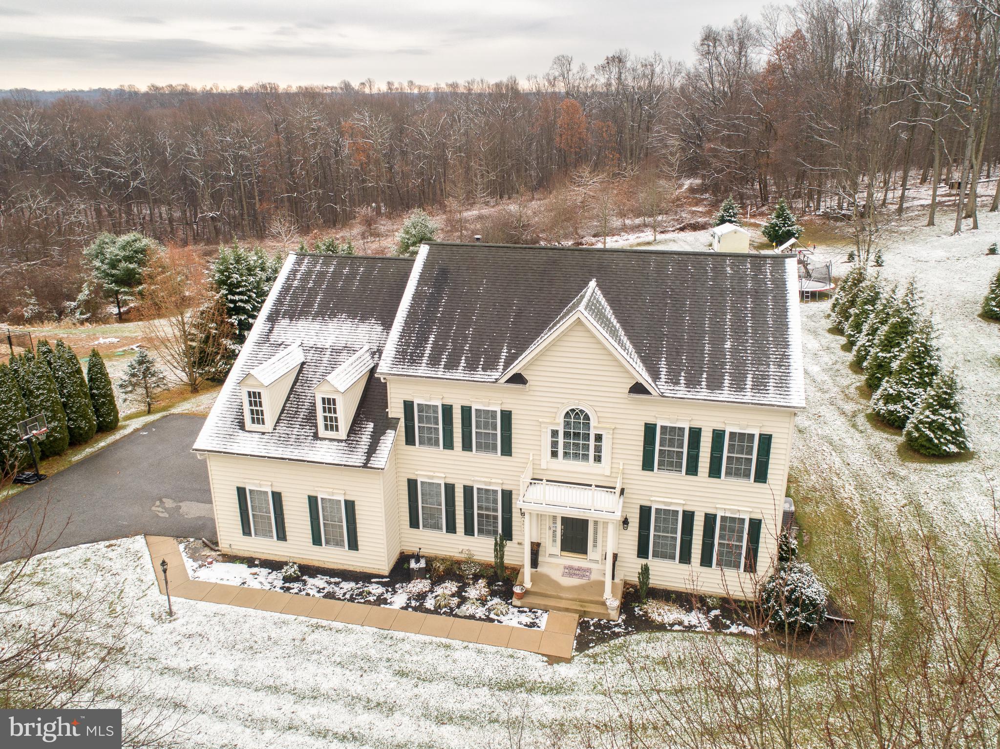 Welcome to 3011 Rockdale Rd!