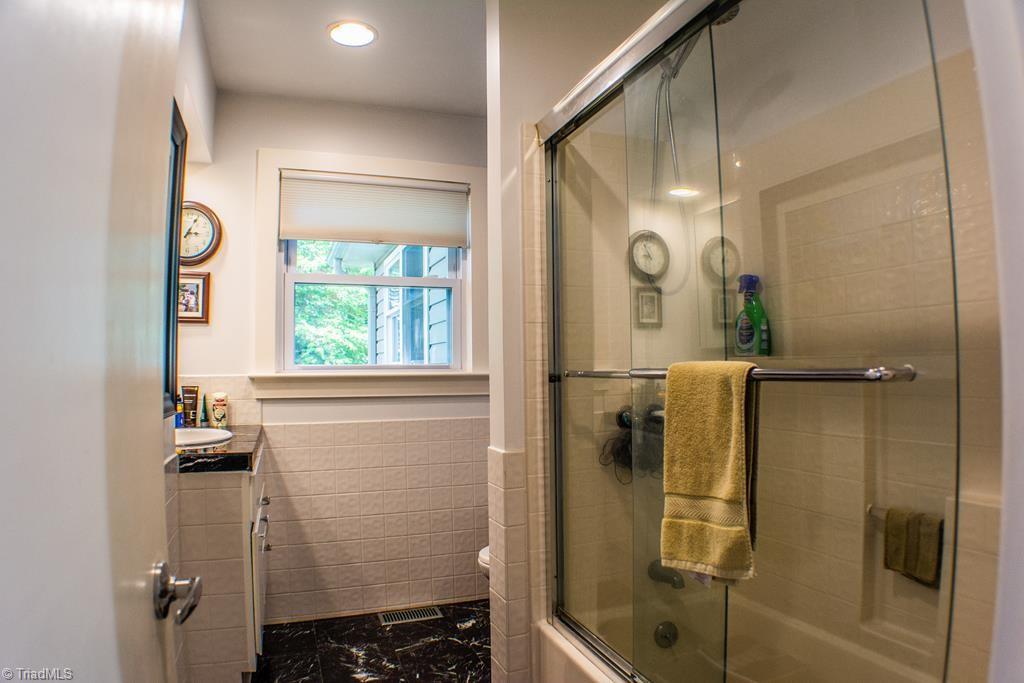 3417 Country Club Road Winston-Salem, NC 27104 - Photo 9 of 16 Gallery Image 9
