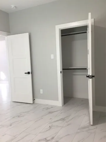 $1,900 | 924 East 2nd Street, Bellville, TX 77418