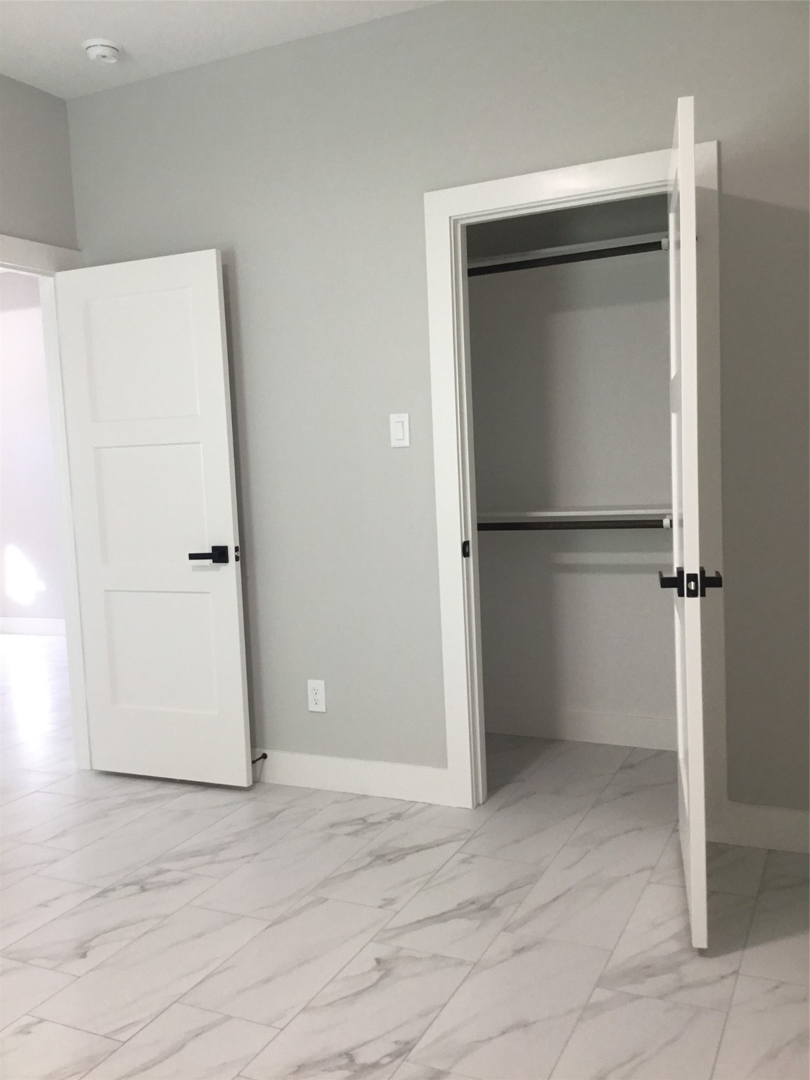 924 East 2nd Street Bellville, TX 77418 - Photo 23 of 38 a view of an empty room