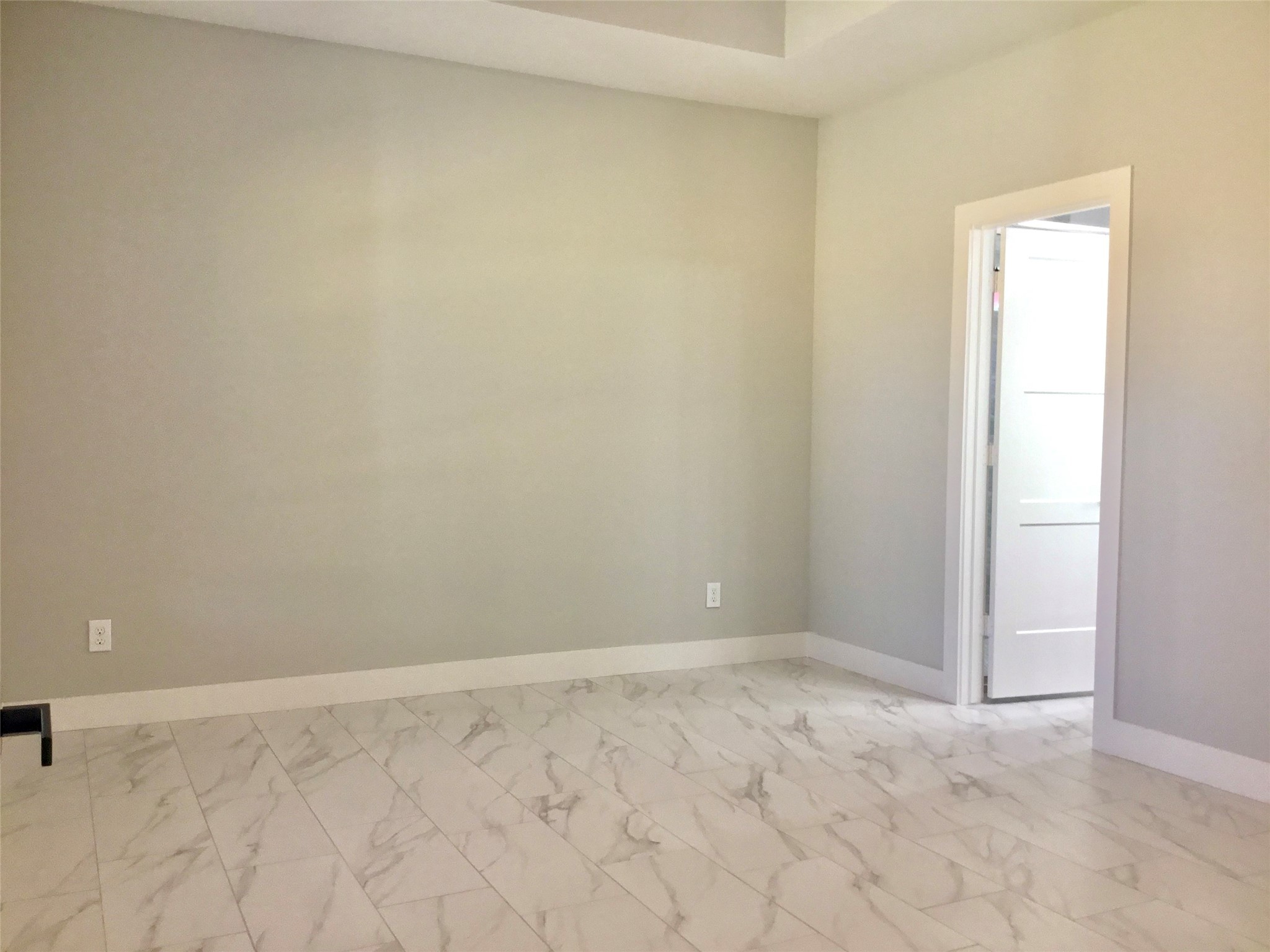 924 East 2nd Street Bellville, TX 77418 - Photo 24 of 38 an empty room with an entryway